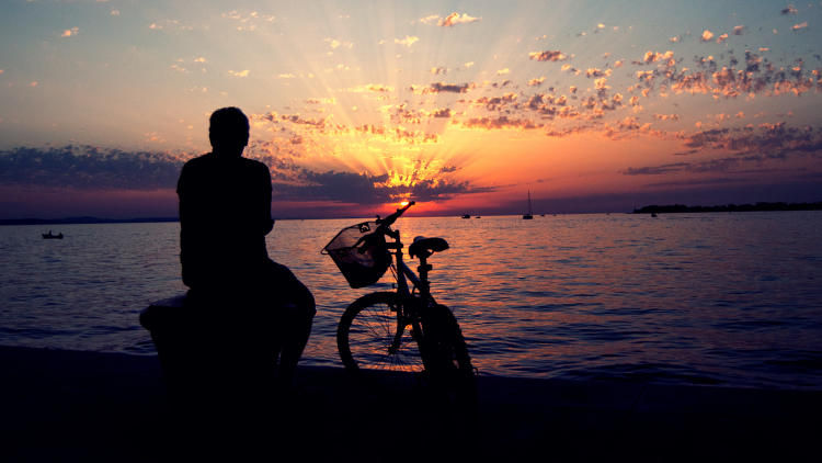 இது மயக்கும் மாலை பொழுது